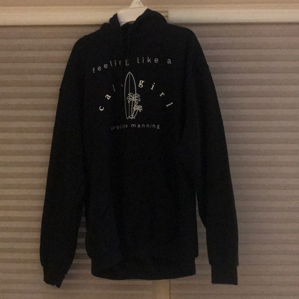 Black sweatshirt